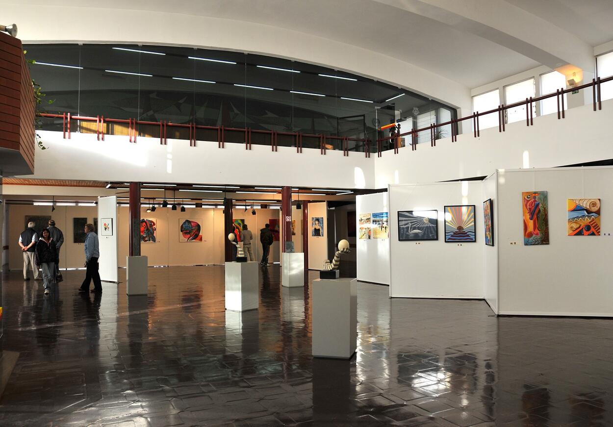 Centro Cultural (2)